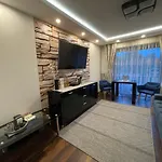 Charming Ac 2-bedroom Center Family, Couples Friendly شقة *