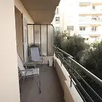 Charming Ac 2-bedroom Center Family, Couples Friendly Apartment Antibes