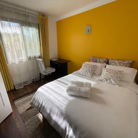 Charming Ac 2-bedroom Center Family, Couples Friendly Appartement