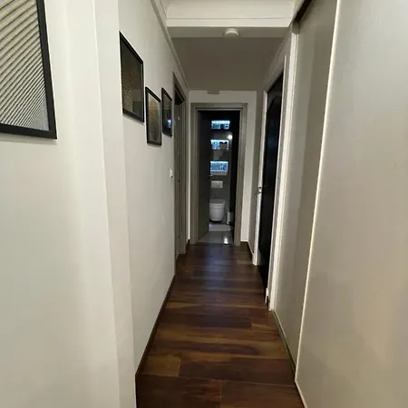 Charming Ac 2-bedroom Center Family, Couples Friendly * אנטיב