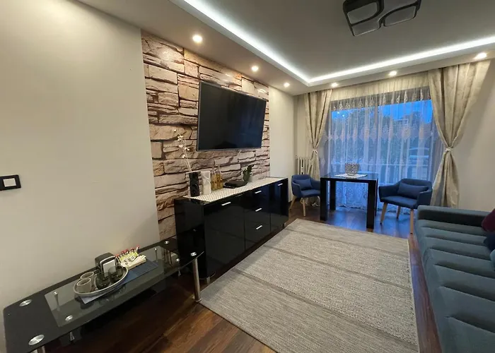 Charming Ac 2-bedroom Center Family, Couples Friendly Daire *