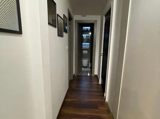 Charming Ac 2-bedroom Center Family, Couples Friendly * Antibes