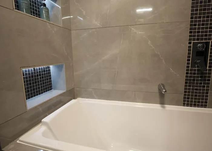 Apartman Charming Ac 2-bedroom Center Family, Couples Friendly Antibes