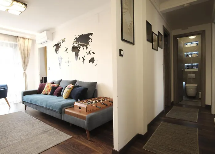 Charming Ac 2-bedroom Center Family, Couples Friendly Daire *