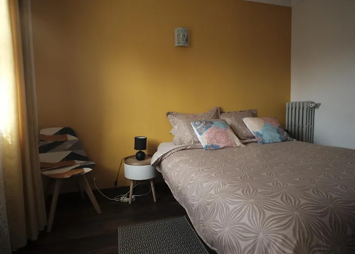 Charming Ac 2-bedroom Center Family, Couples Friendly Apartman Antibes